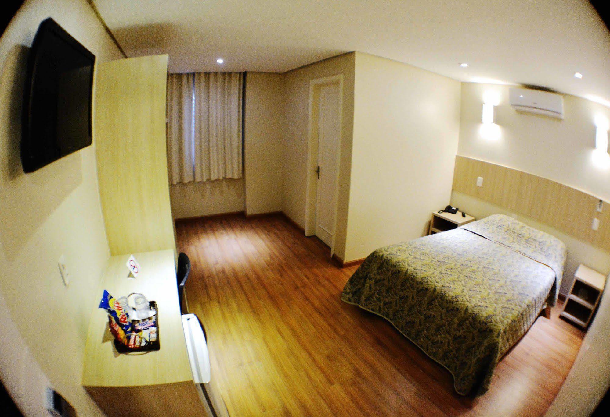Chapecó Golden Hotel - O Mais Central - Pet Friendly מראה חיצוני תמונה